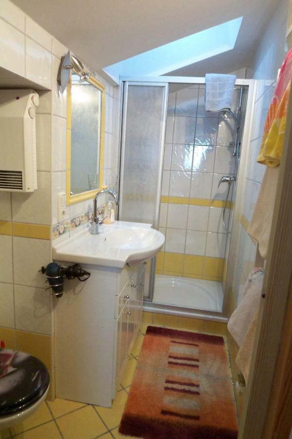 Gaestehaus Kuebler エクステリア 写真