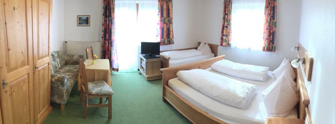 Gaestehaus Kuebler エクステリア 写真